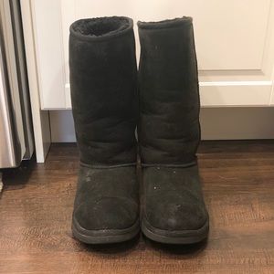 Classic UGG boots! ✨